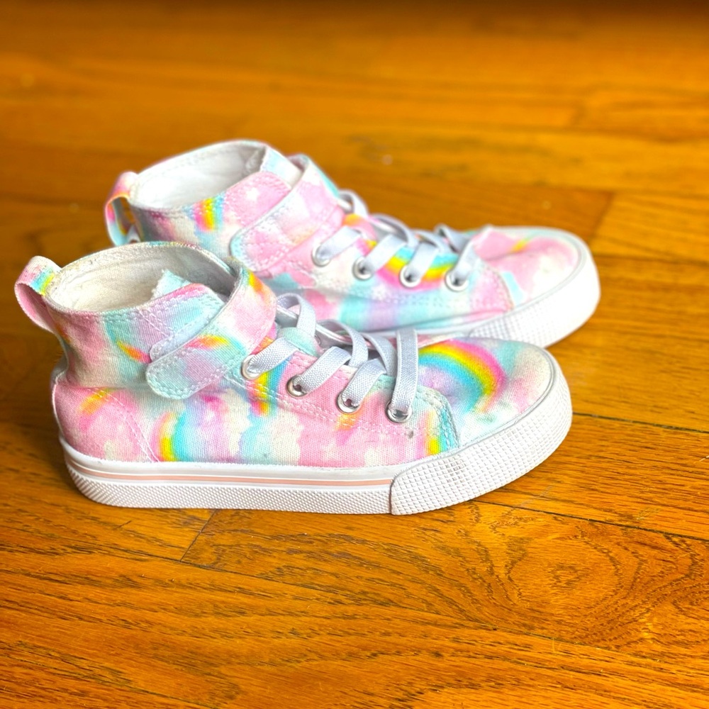 H&M Hightop rainbow sneakers